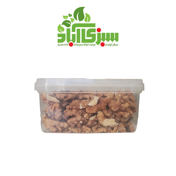 مغز گردو متوسط